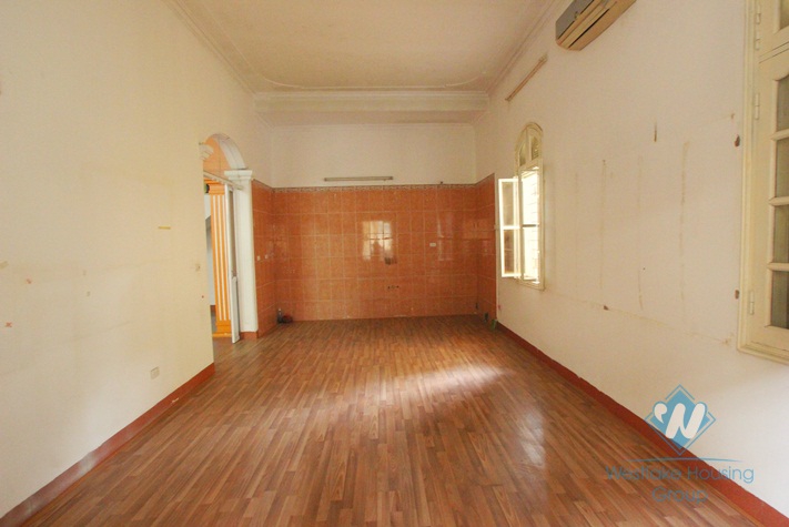 Unfurnished house for rent in Nghi Tam Street, Tay Ho, Hanoi, Good to making School, office